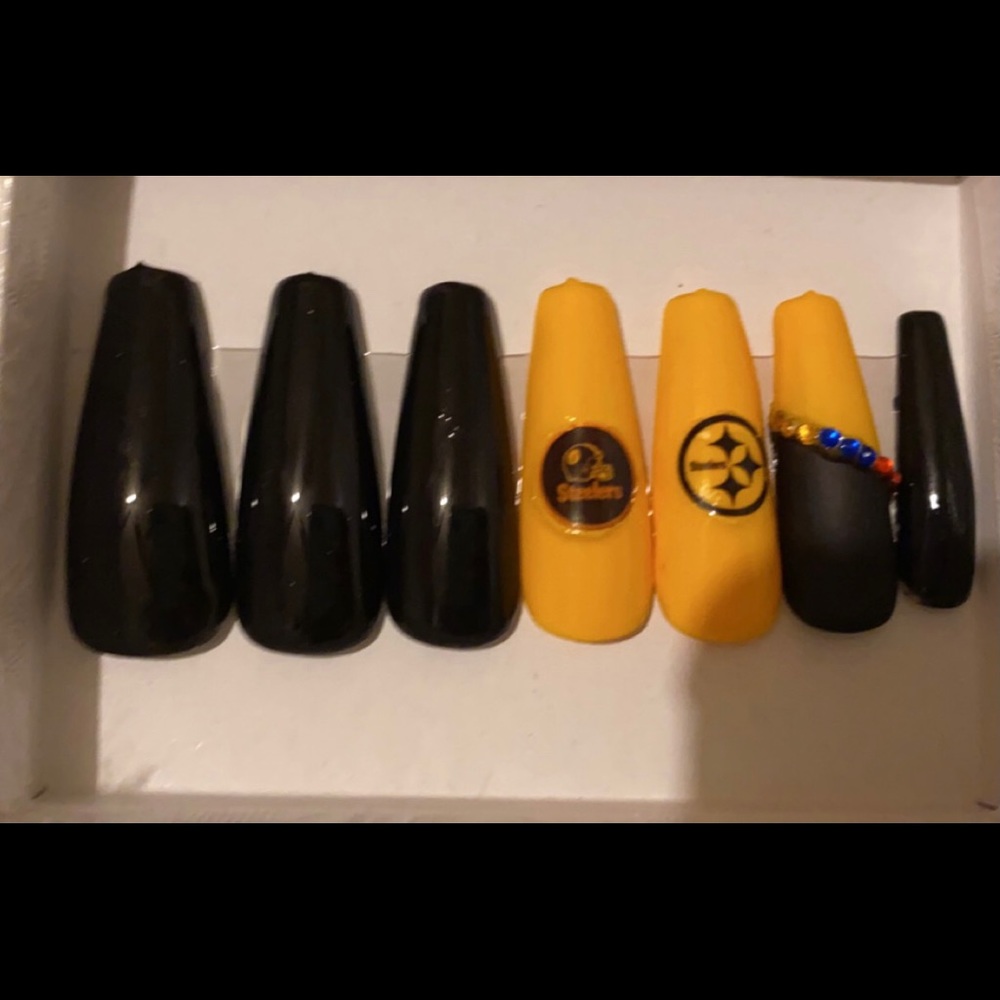 Artificial nails